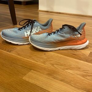 Mens Hoka running shoes
